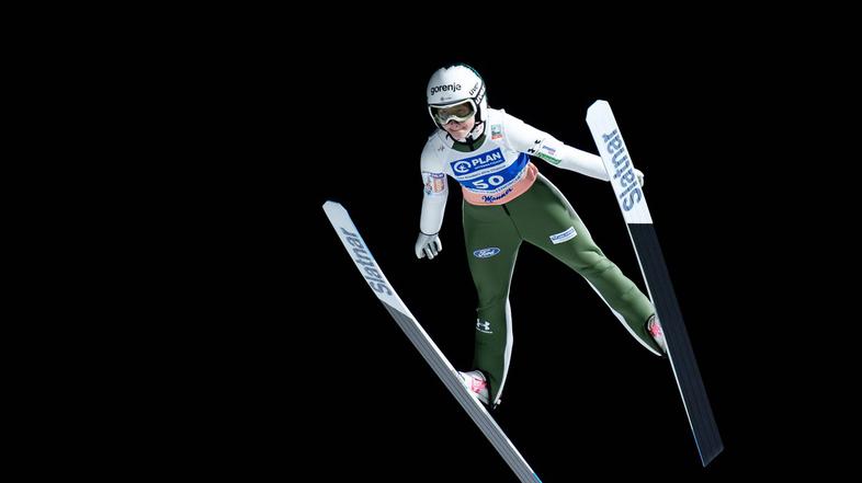 Izvrstna sezona mlade smučarske skakalke Nike Prevc iz 4. a